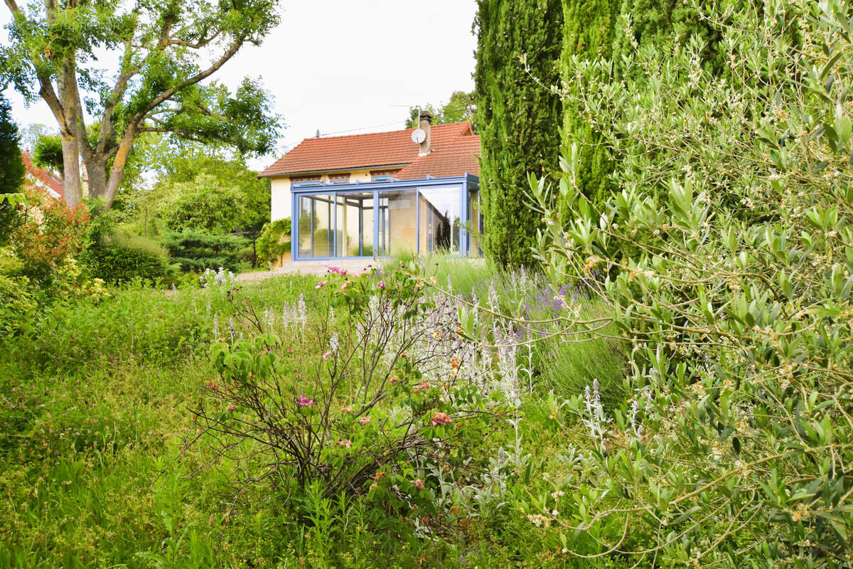 Maison à MAULE