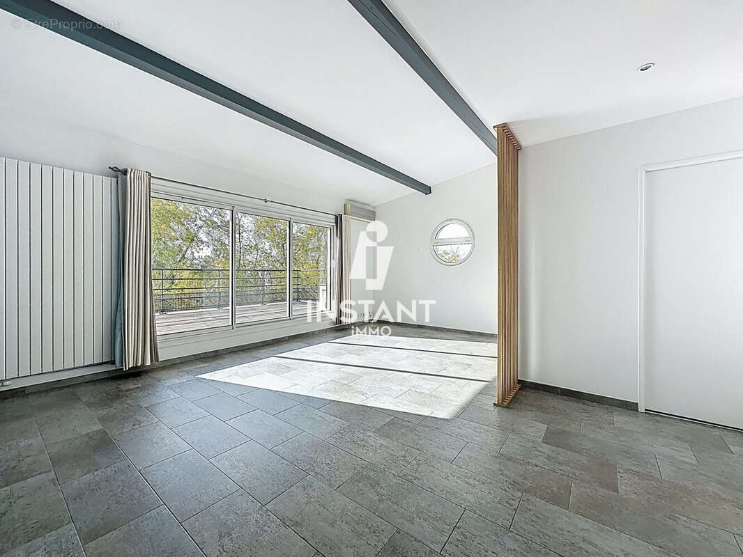 Appartement à MAISONS-ALFORT