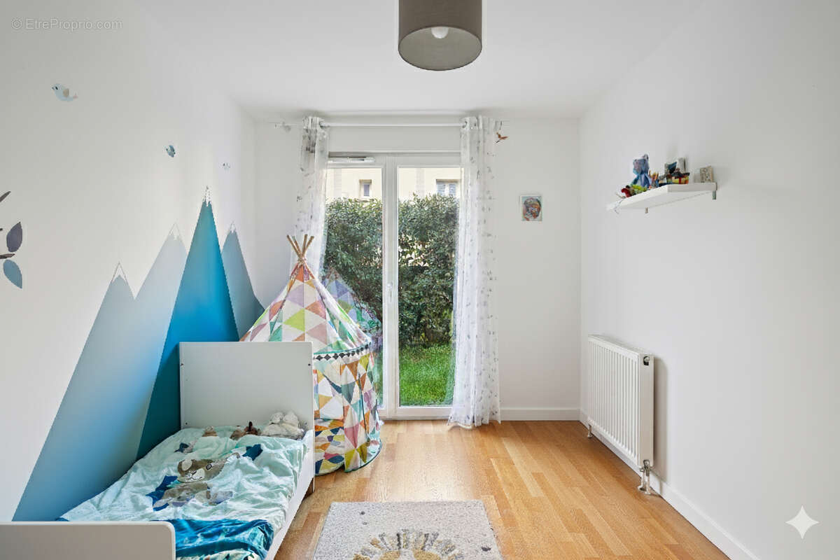 Appartement à NANTERRE