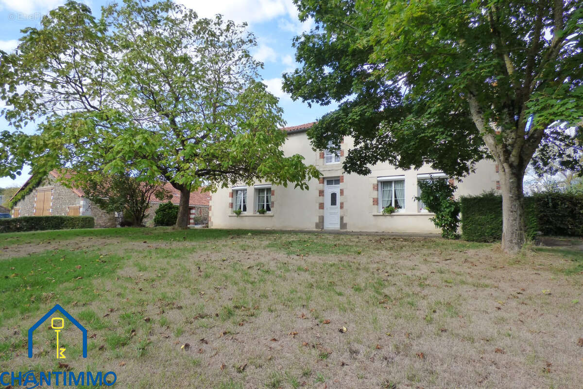 Maison à CHANTONNAY
