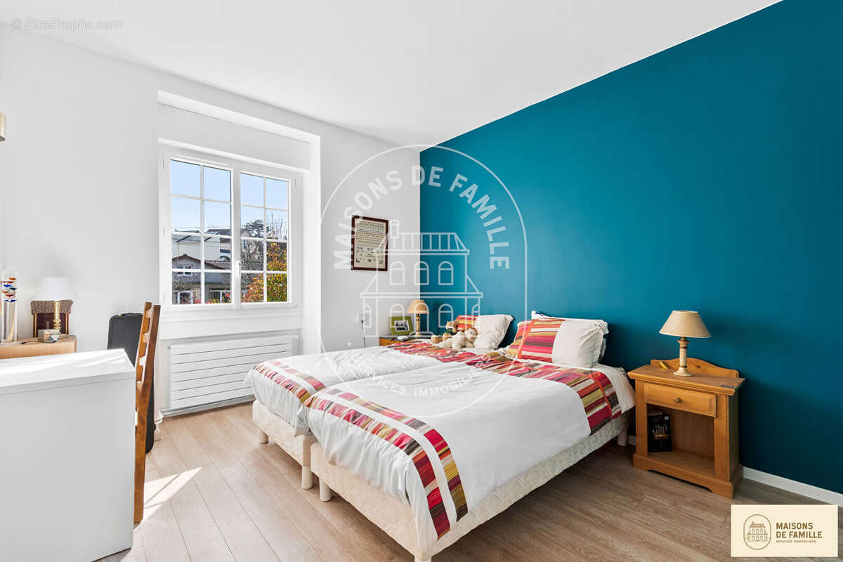 Maison à LA CELLE-SAINT-CLOUD