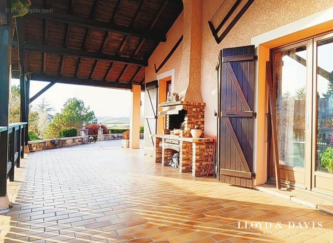 Maison à LUZINAY