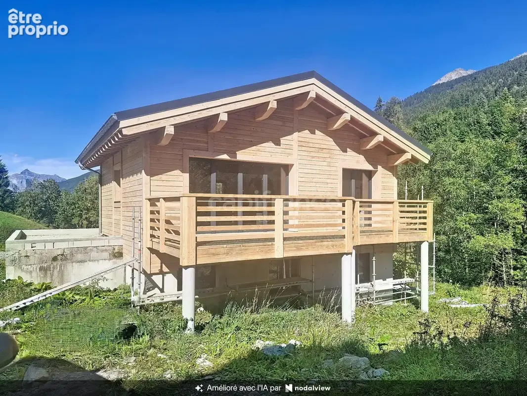 Chalet à vendre proche du village - LES CONTAMINES MONTJOIE (74) - photo 2
