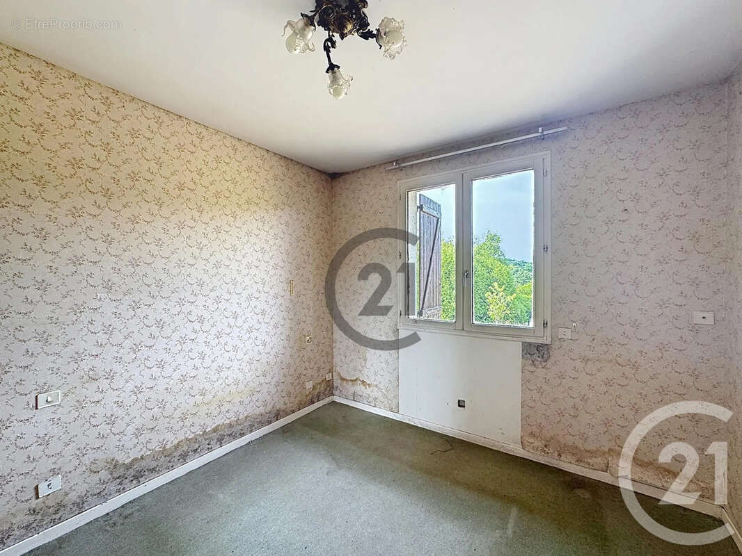 Maison 103 m² à Saint-Martin-Du-Tertre  - photo 6