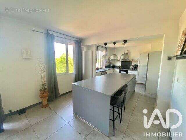 Maison 191 m² à Breteil  - photo 5