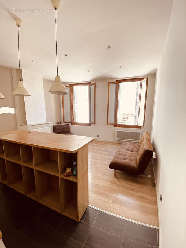 Appartement à MARSEILLE-2E