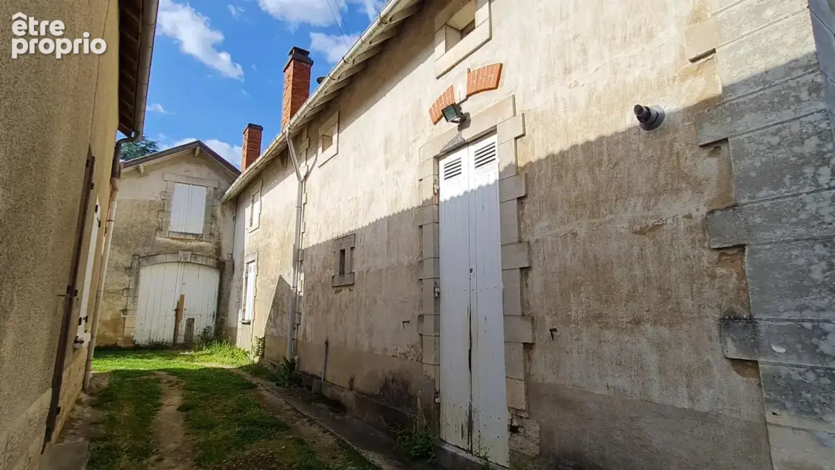 24400  Mussidan Maison  style année 30 proche centre ville.  5 pièces 135 m2 dépendance et jardin - photo 2