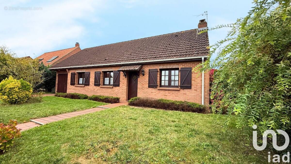 Photo 1 - Maison à HAZEBROUCK