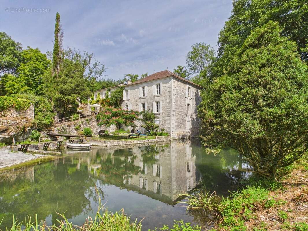 Maison à COGNAC
