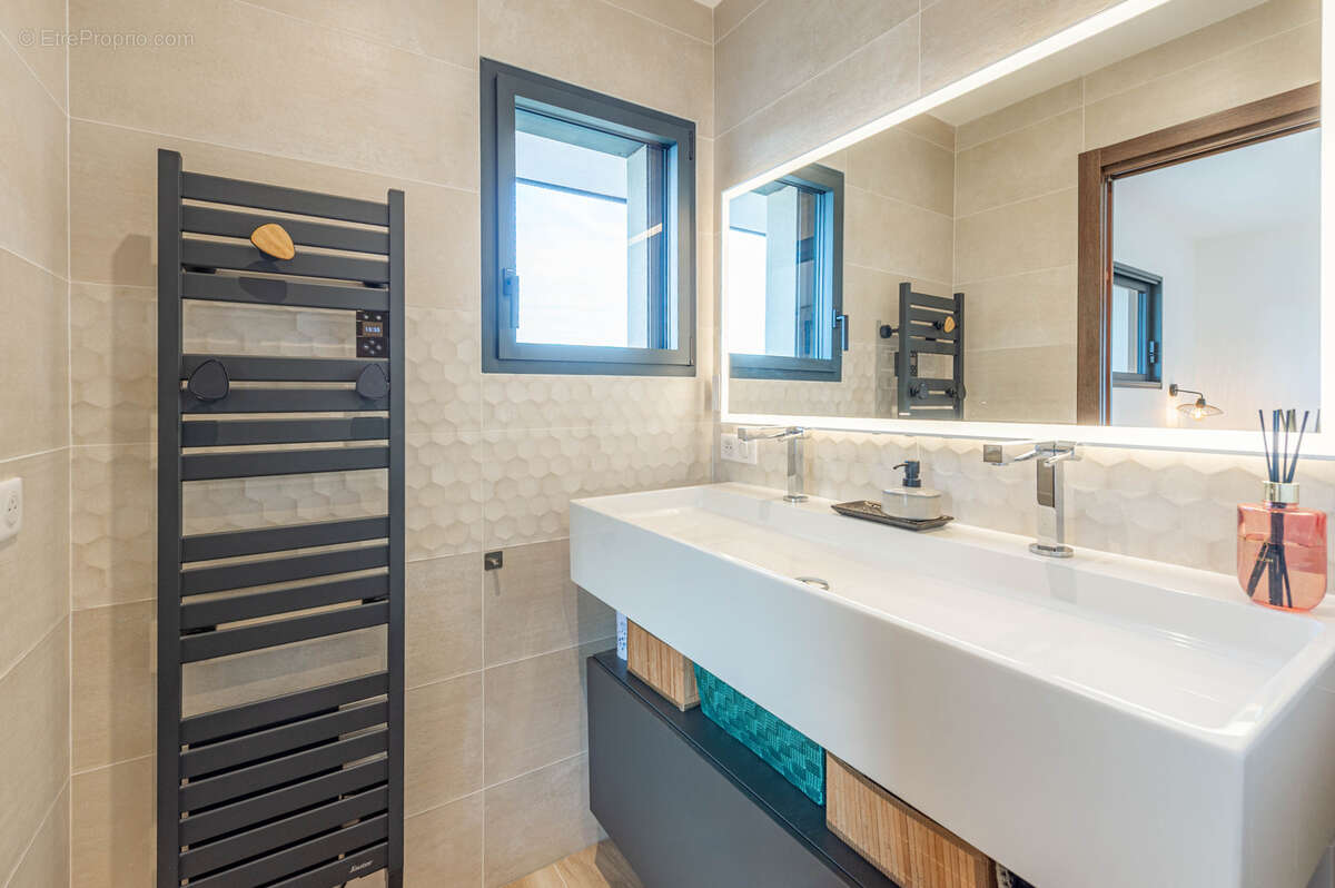 Maison à BRENTHONNE