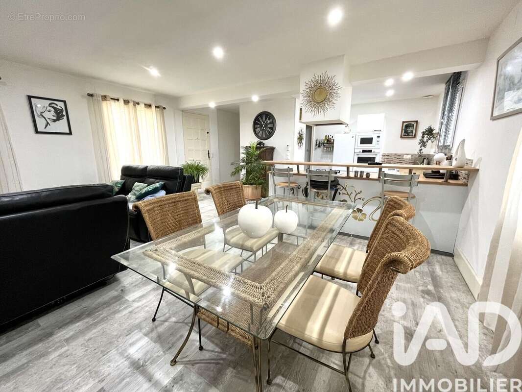 Maison 82 m² à Bonzac  - photo 4