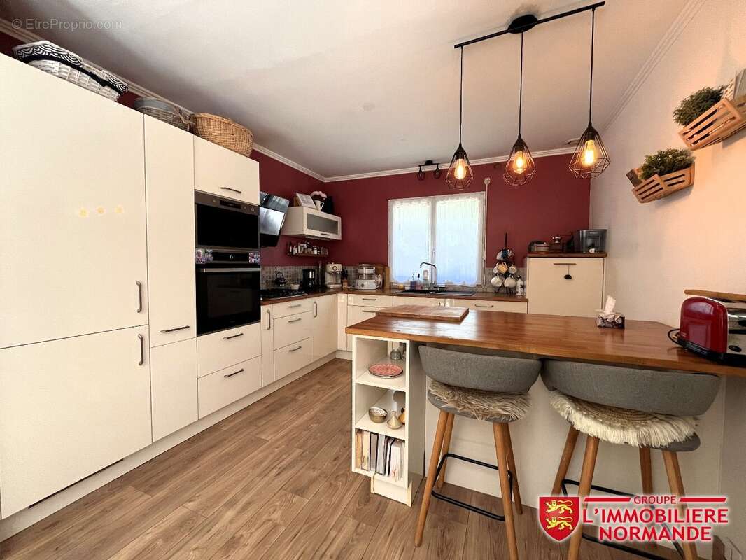 Maison d'architecte 138 m² - 4 chambres - 2.300 m² jardin - photo 2