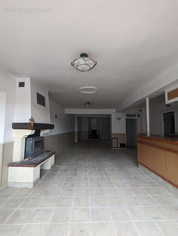 Appartement 476 m² à Rancon  - photo 4