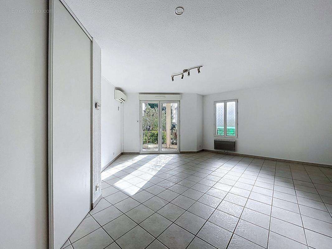 Appartement à LE LUC