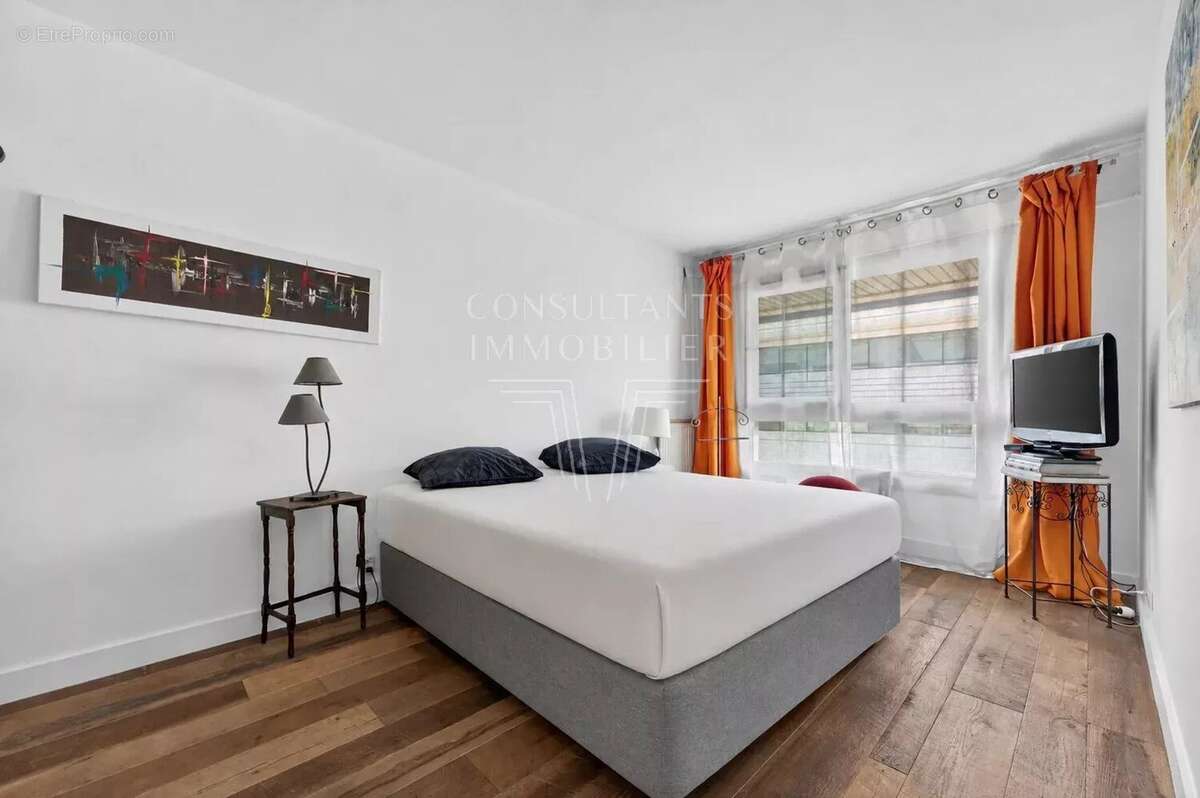 Appartement à LEVALLOIS-PERRET