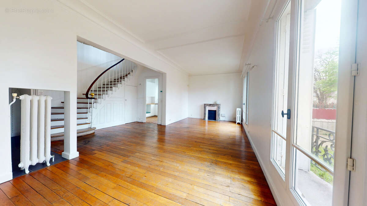 Maison à HOUILLES