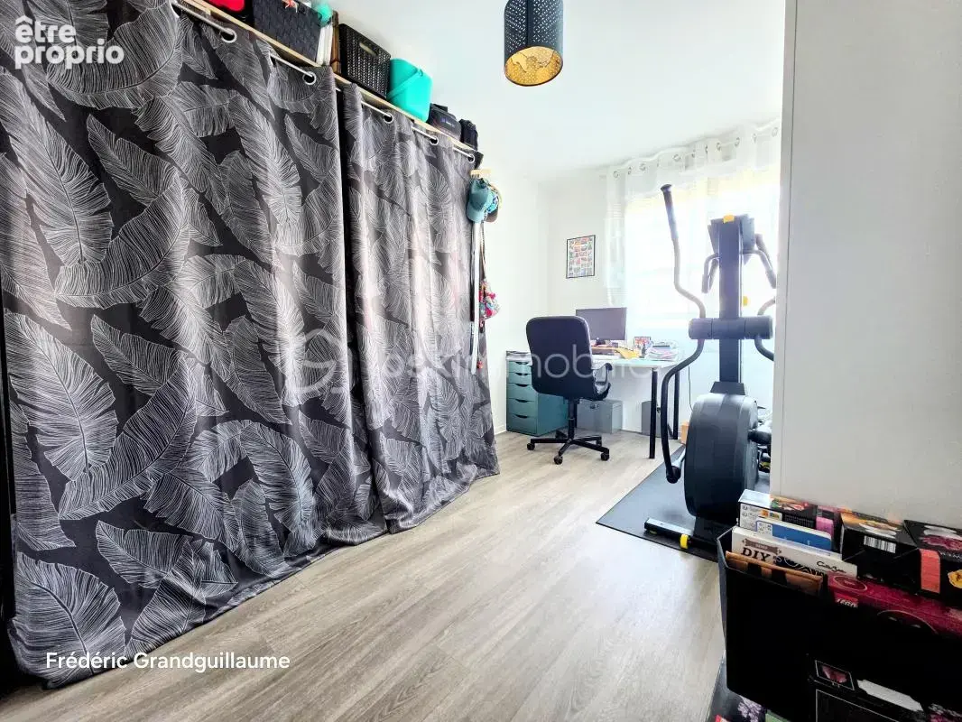  bel appartement t3 de 68,23 m² — résidence récente bbc — balcon — parking couvert   - photo 8