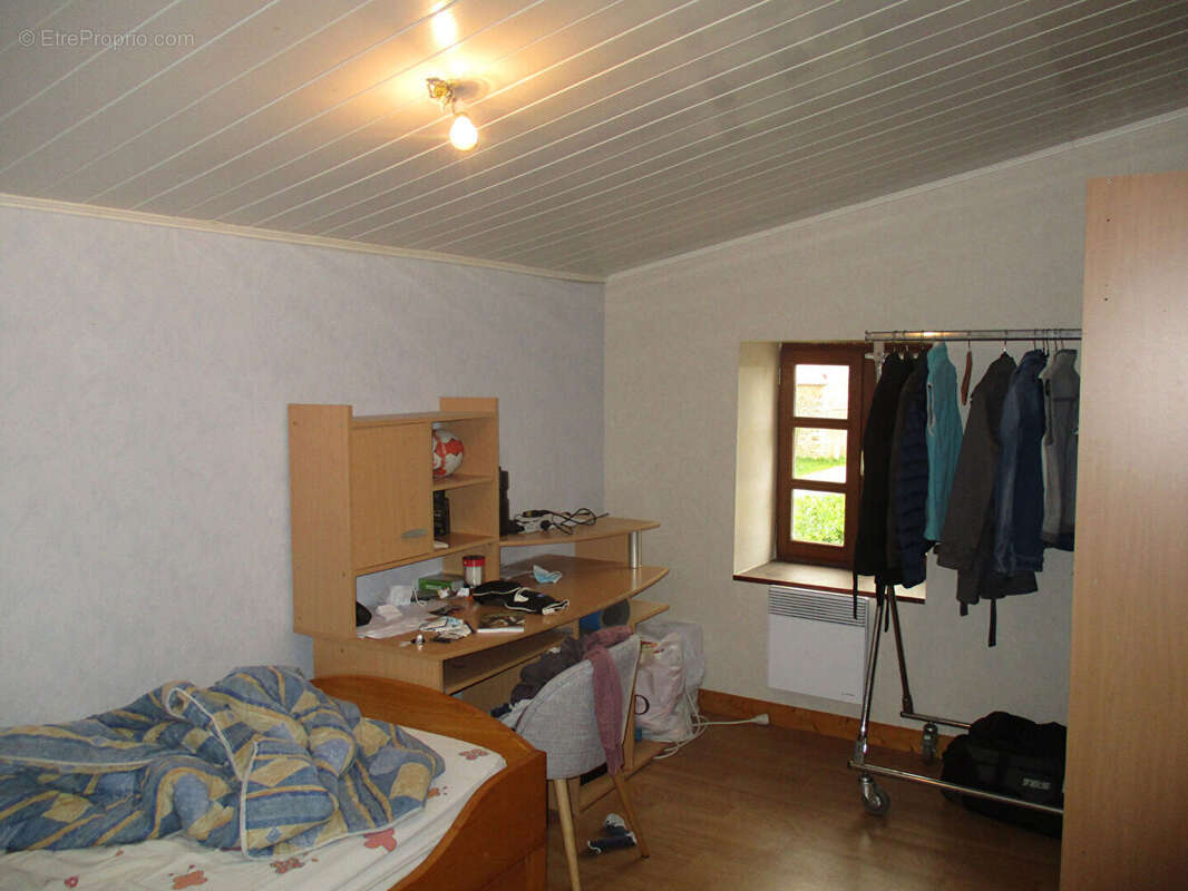 Secteur La Crèche 185 m2 - photo 8