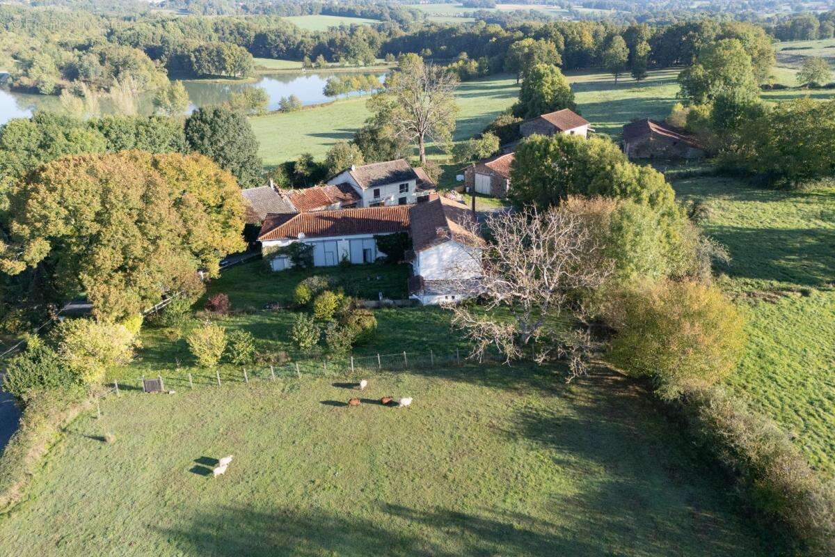 Maison à ROUMAZIERES-LOUBERT