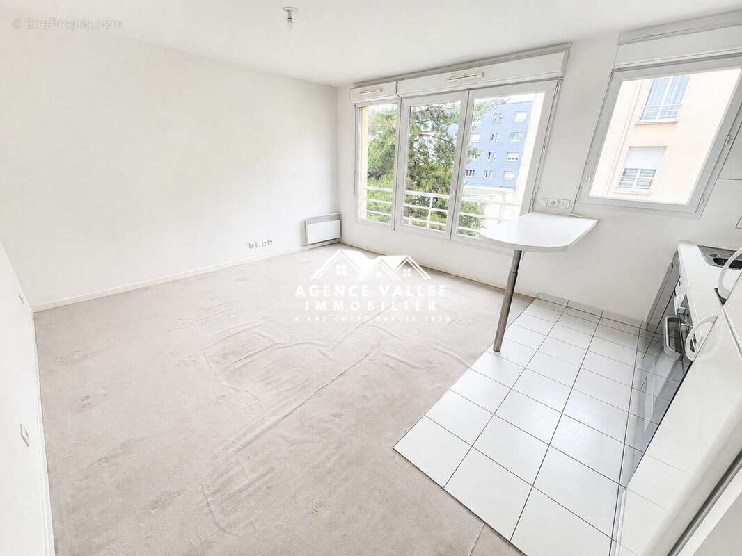 Appartement à CORBEIL-ESSONNES