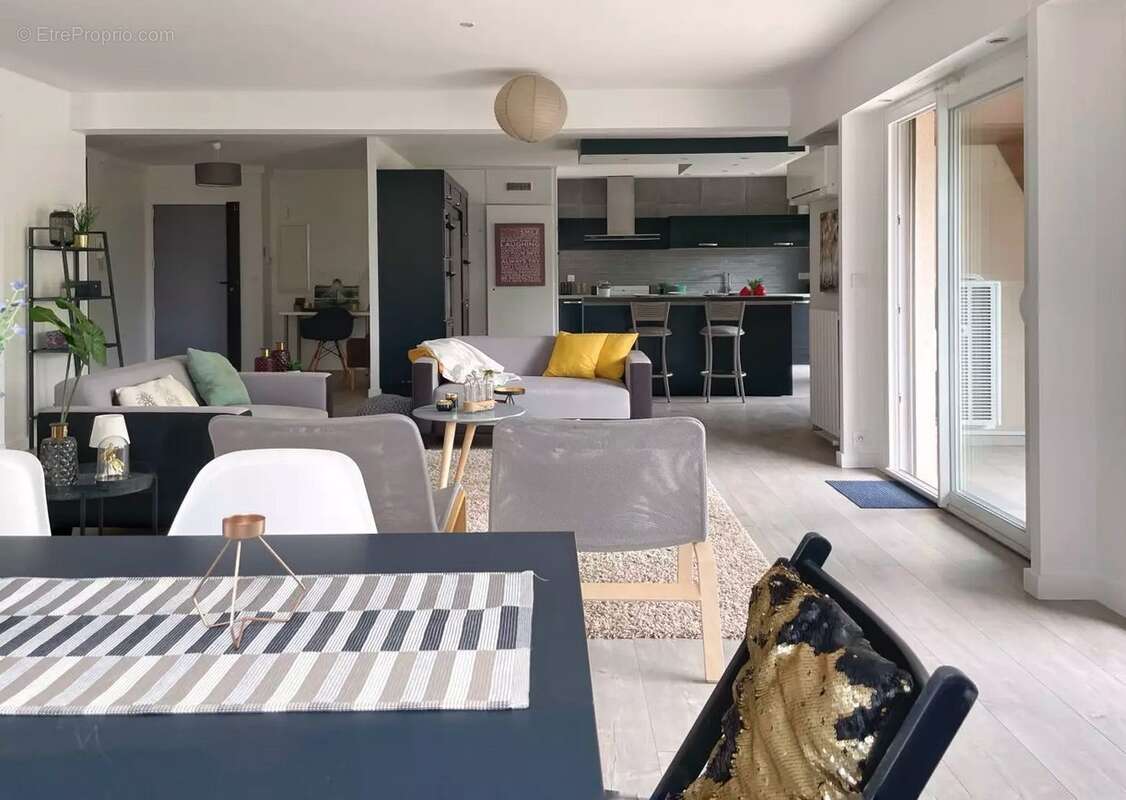 Appartement à RUEIL-MALMAISON