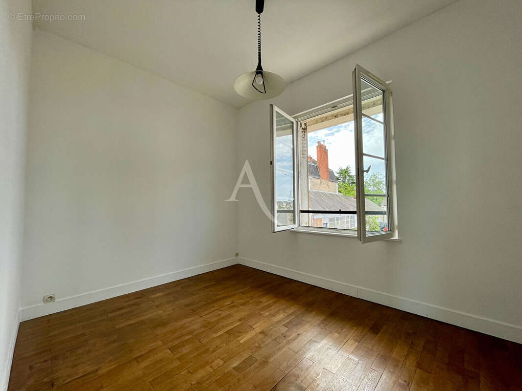 Appartement T3 de 47 m² - Blois (41000)  - Secteur Vienne - photo 7