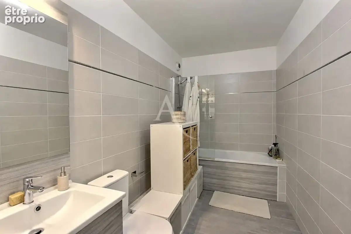 Appartement Clichy 2 pièce(s) 49 m2 avec balcon - photo 8
