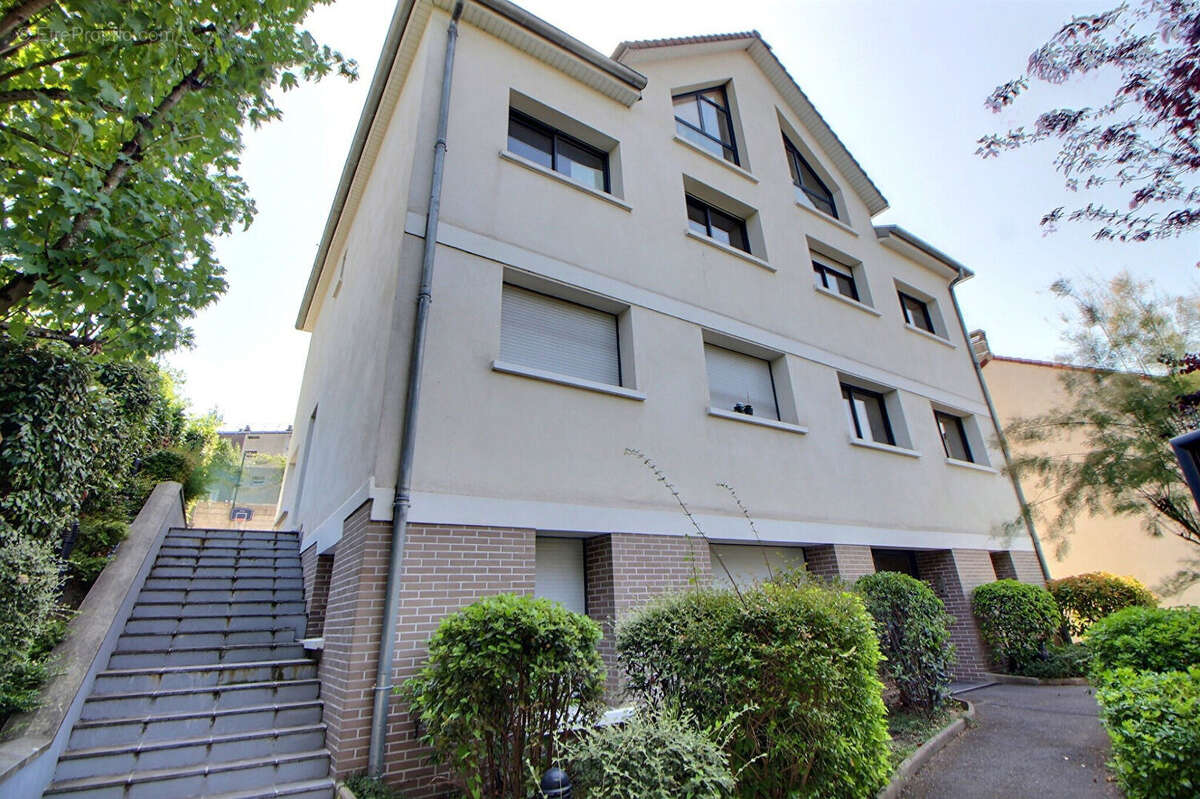 Appartement à RUEIL-MALMAISON