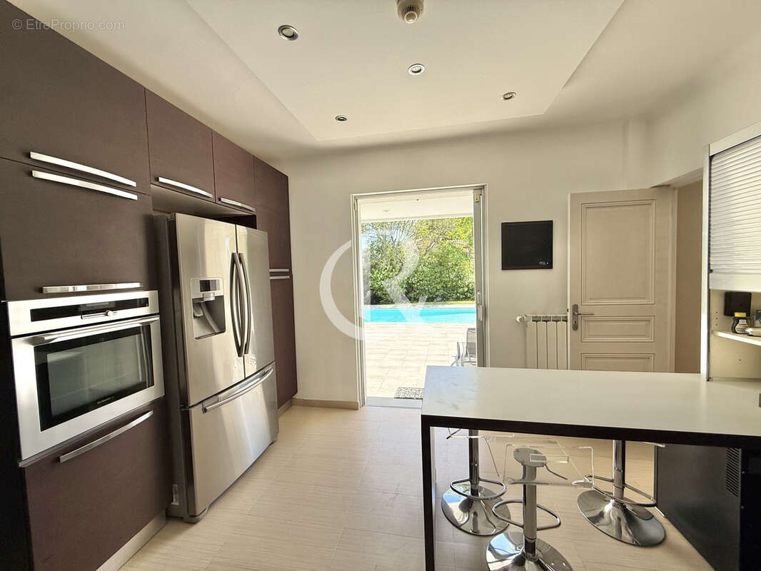 Maison à CARQUEIRANNE