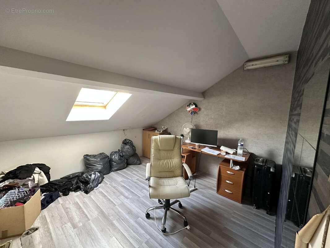 Maison à BROU-SUR-CHANTEREINE