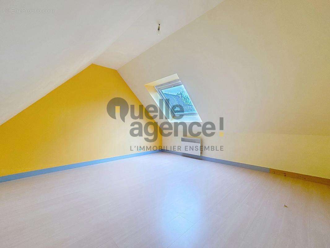 Maison à PLOUGUERNEAU