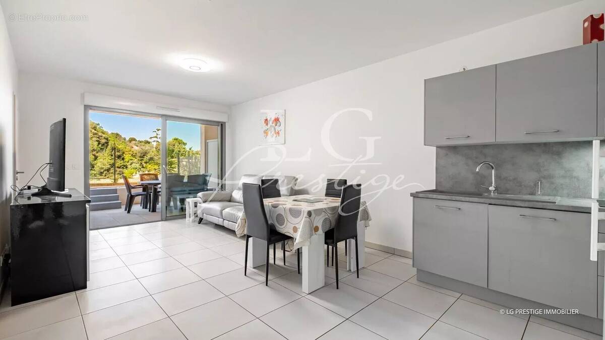 Appartement à THEOULE-SUR-MER