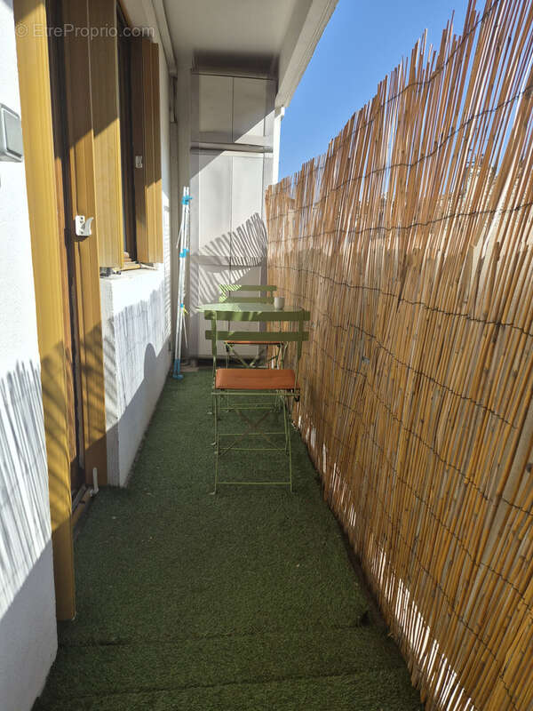 Appartement à MARSEILLE-5E