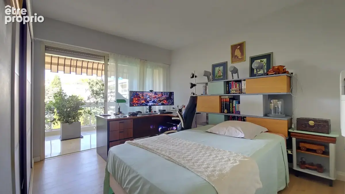 CANNES à vendre 3 pièces vue mer de 76 m2 en dernier étage avec 54 m2 de terrasses cave et 2 parkings sous-sol - photo 13