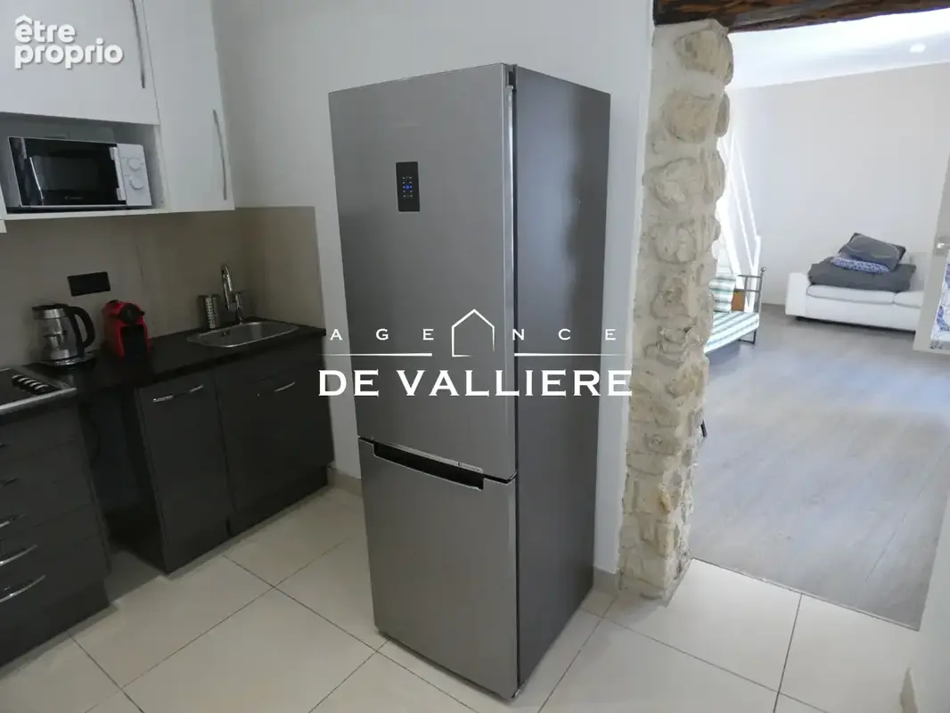 Studio 33 m² hypercentre Nanterre - photo 3