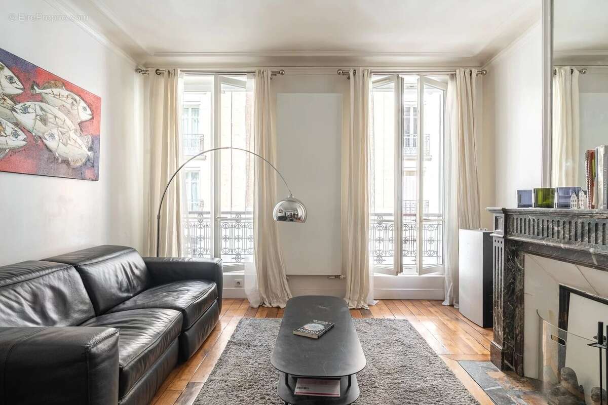 Appartement à PARIS-6E
