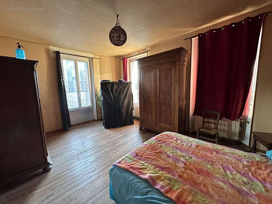 Maison à FERE-CHAMPENOISE