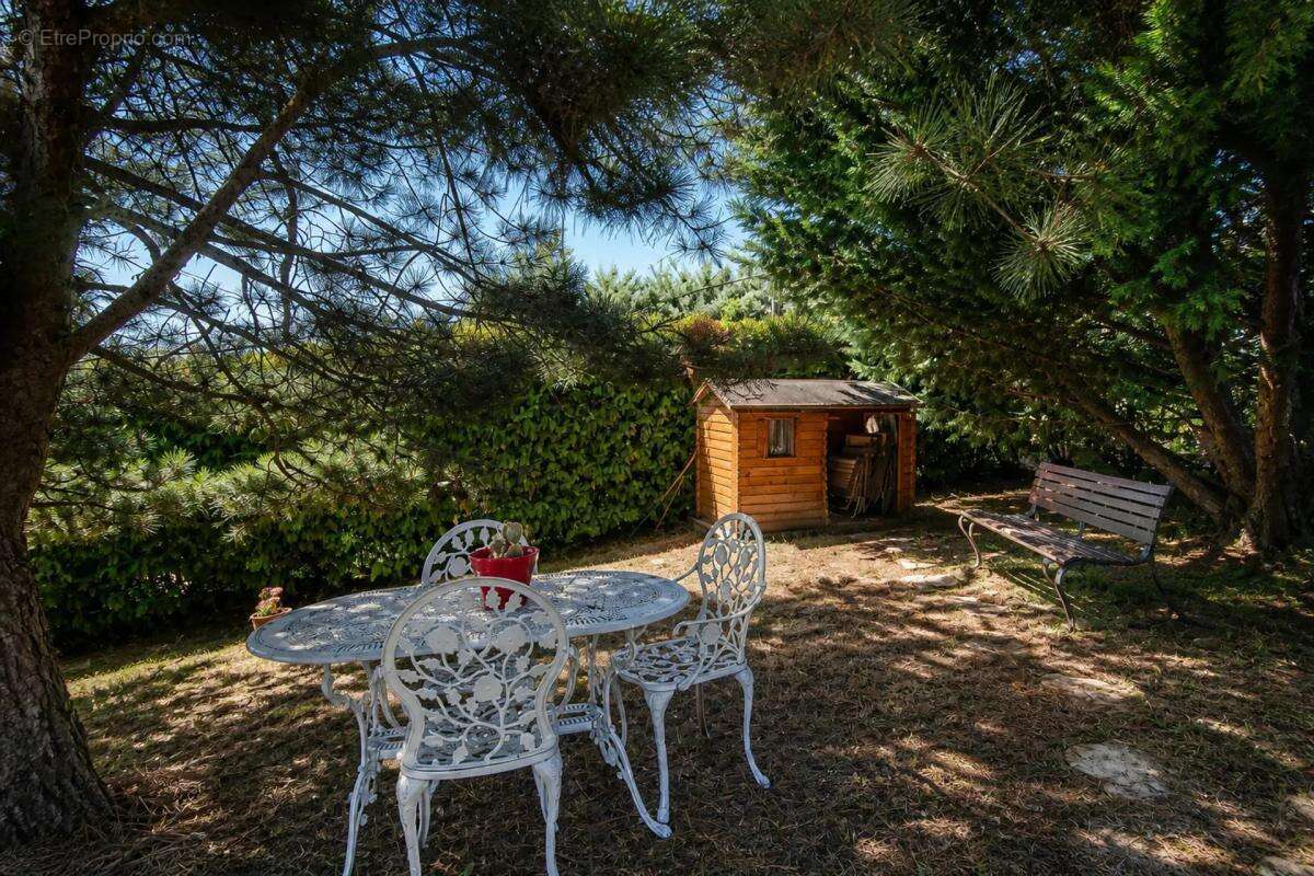 Maison familiale de 170 m² avec piscine à Primarette - photo 23