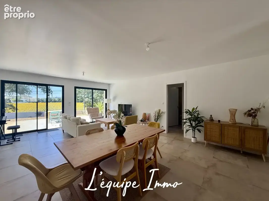 Photo Maison à L'isle-Jourdain au prix de 299 000€