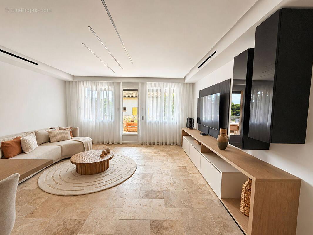 Appartement à LES ISSAMBRES