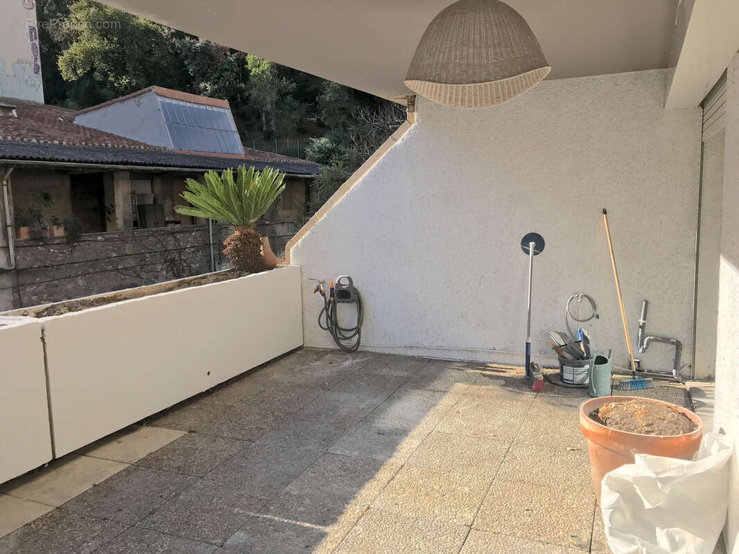 Appartement à MARSEILLE-7E