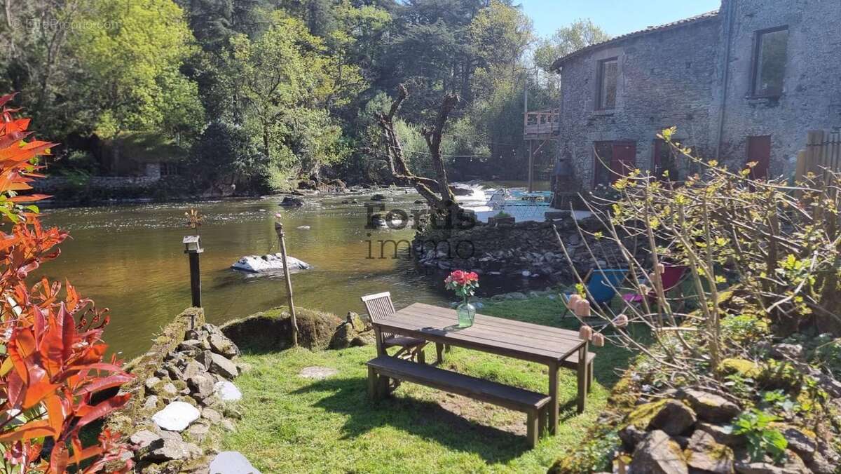 Maison à LA BRUFFIERE