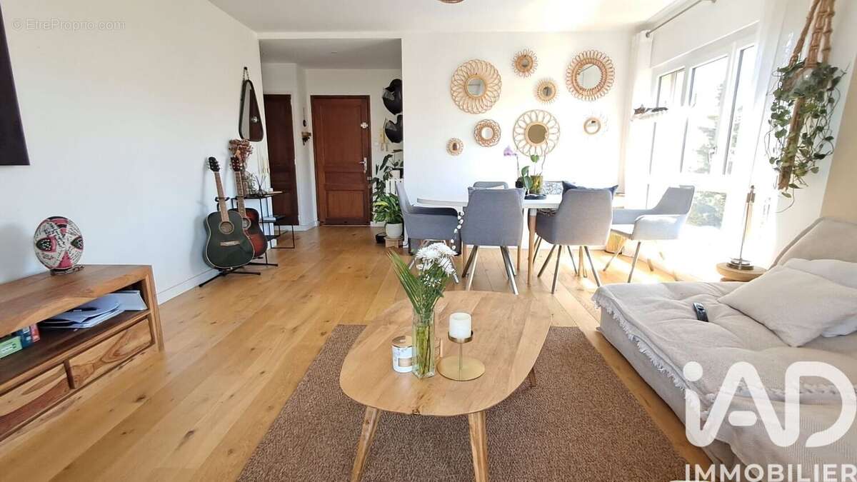 Photo 3 - Appartement à FREJUS
