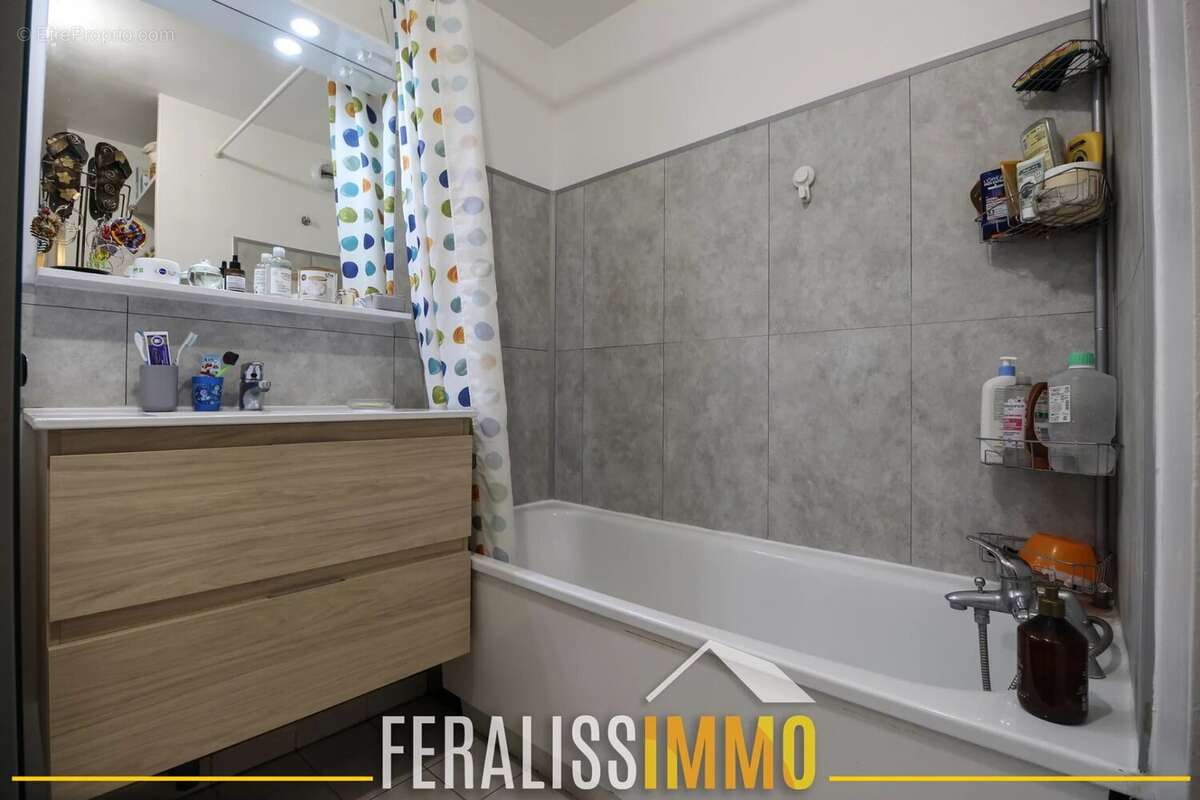 Appartement à COURDIMANCHE
