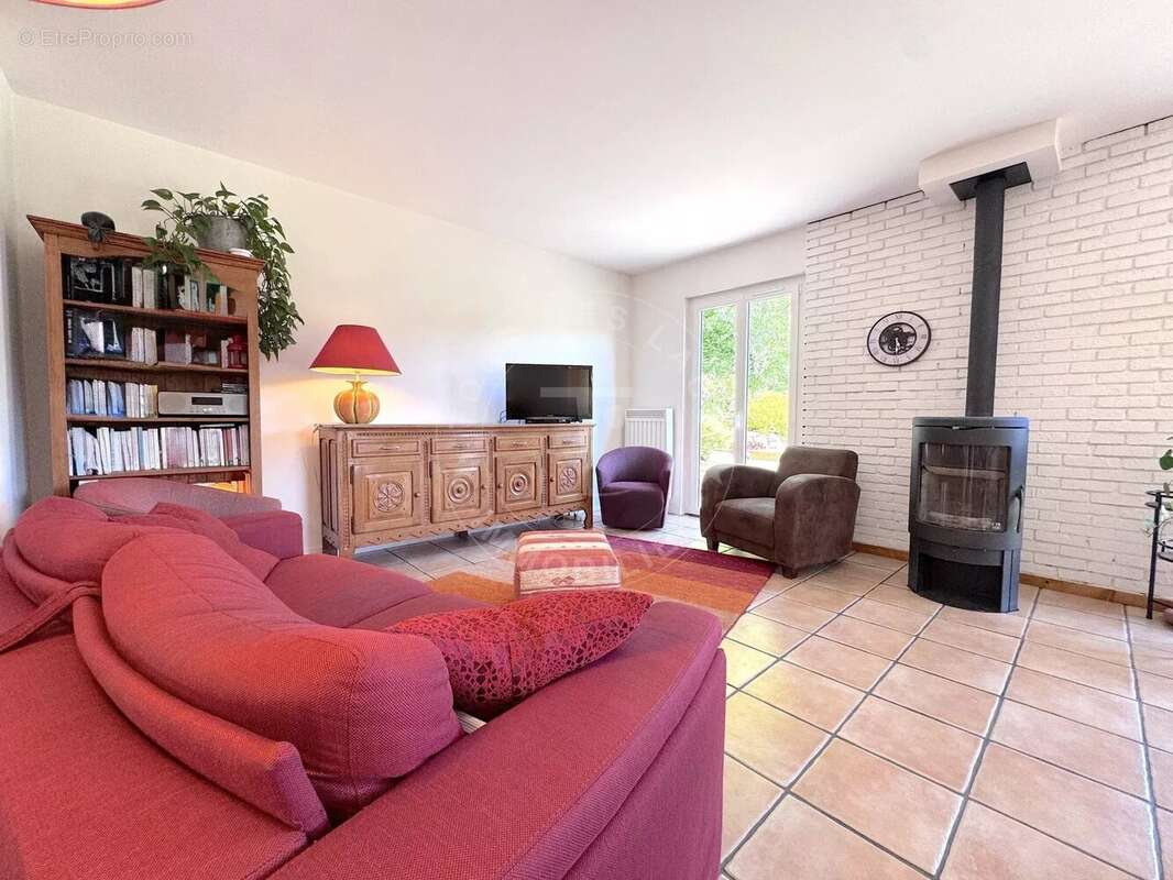 Maison à NAVES-PARMELAN