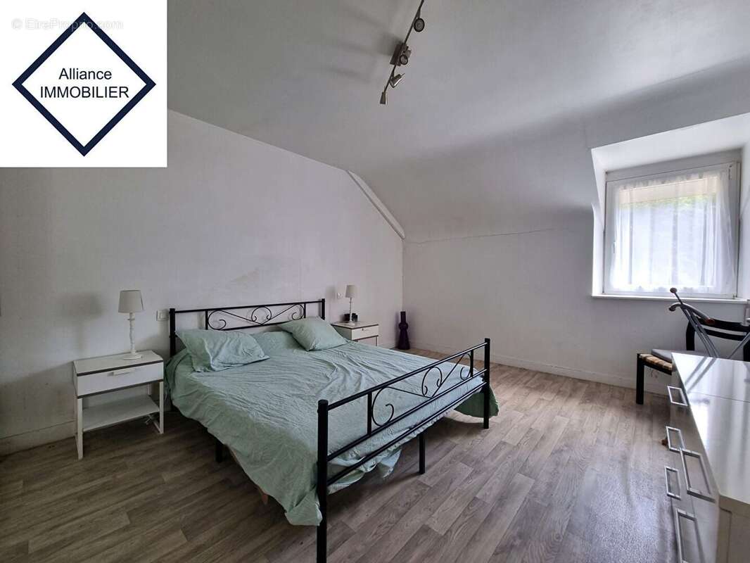 Maison à SAINT-MEEN-LE-GRAND