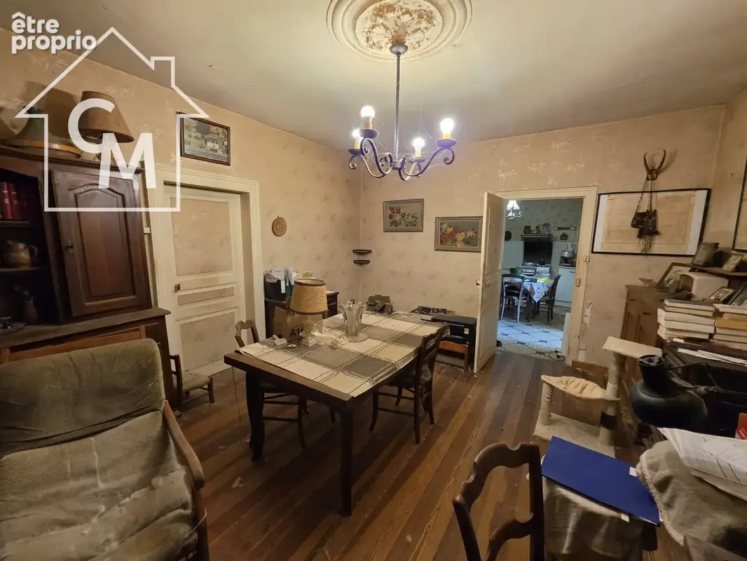 Maison à rénover avec dépendances Terrain de 4 172 m2 - photo 4
