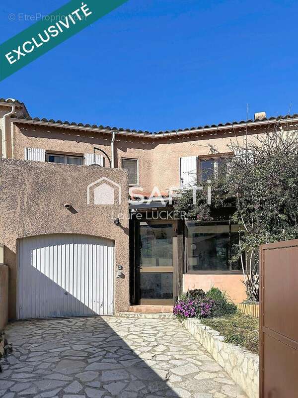 Photo 2 - Maison à LE REVEST-LES-EAUX