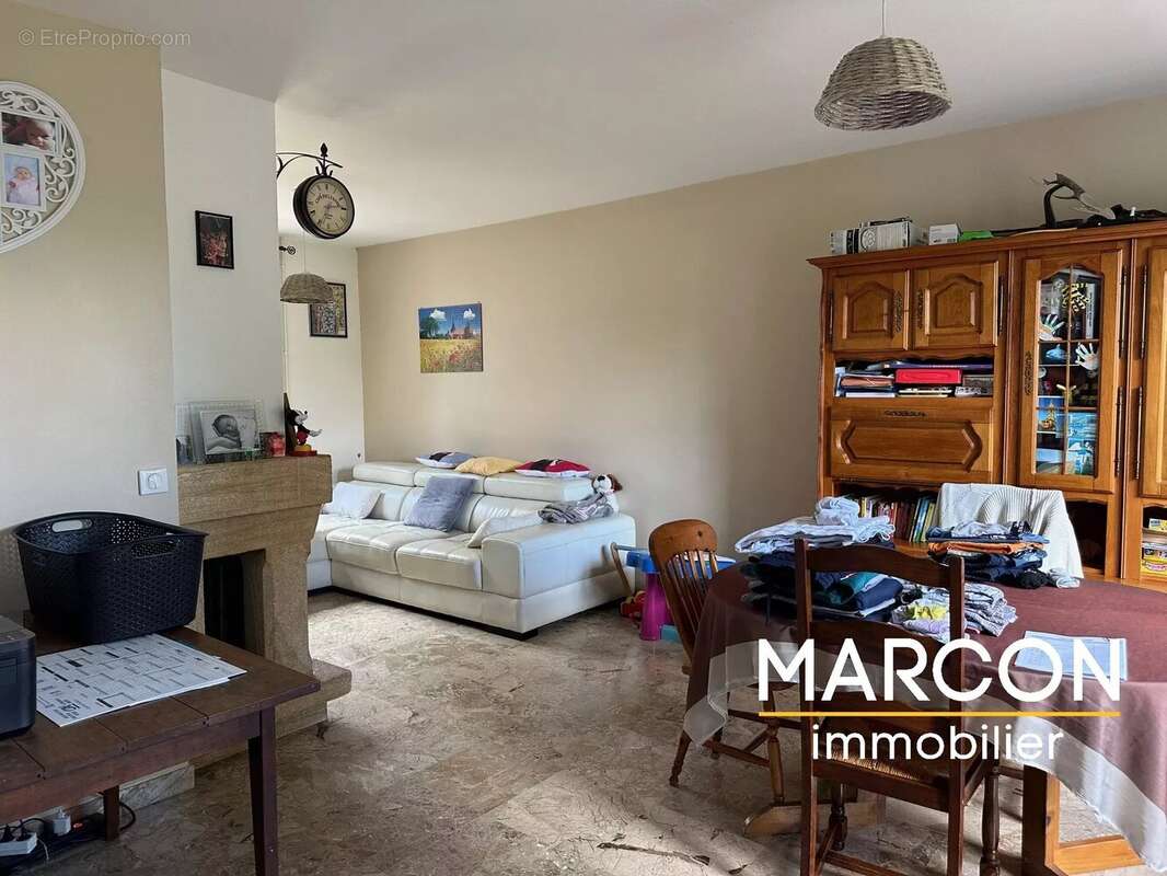 Maison à SAINT-AGNANT-DE-VERSILLAT