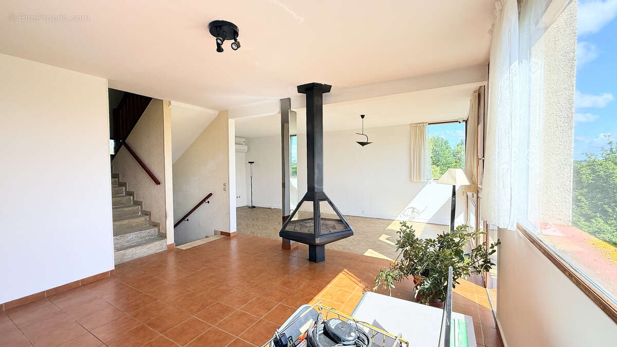 Maison à COULOMMIERS